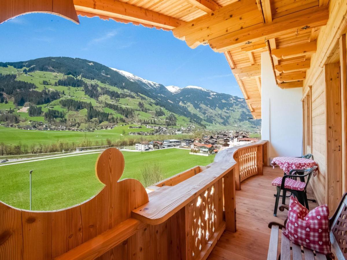 Beautiful Apartment In Ramsau With Balcony Ramsau im Zillertal Exterior foto